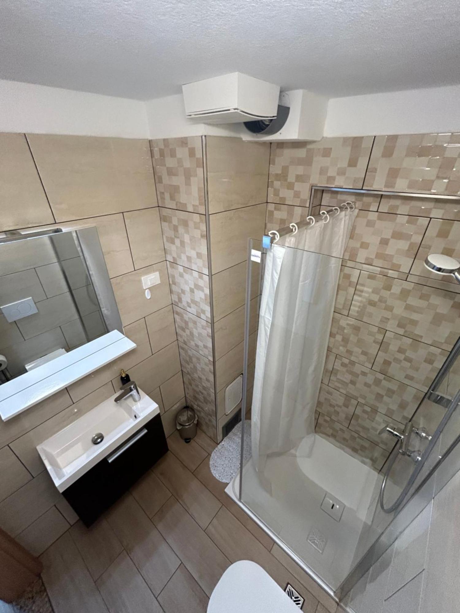 Apartma Melinc โบเว็ก ภายนอก รูปภาพ